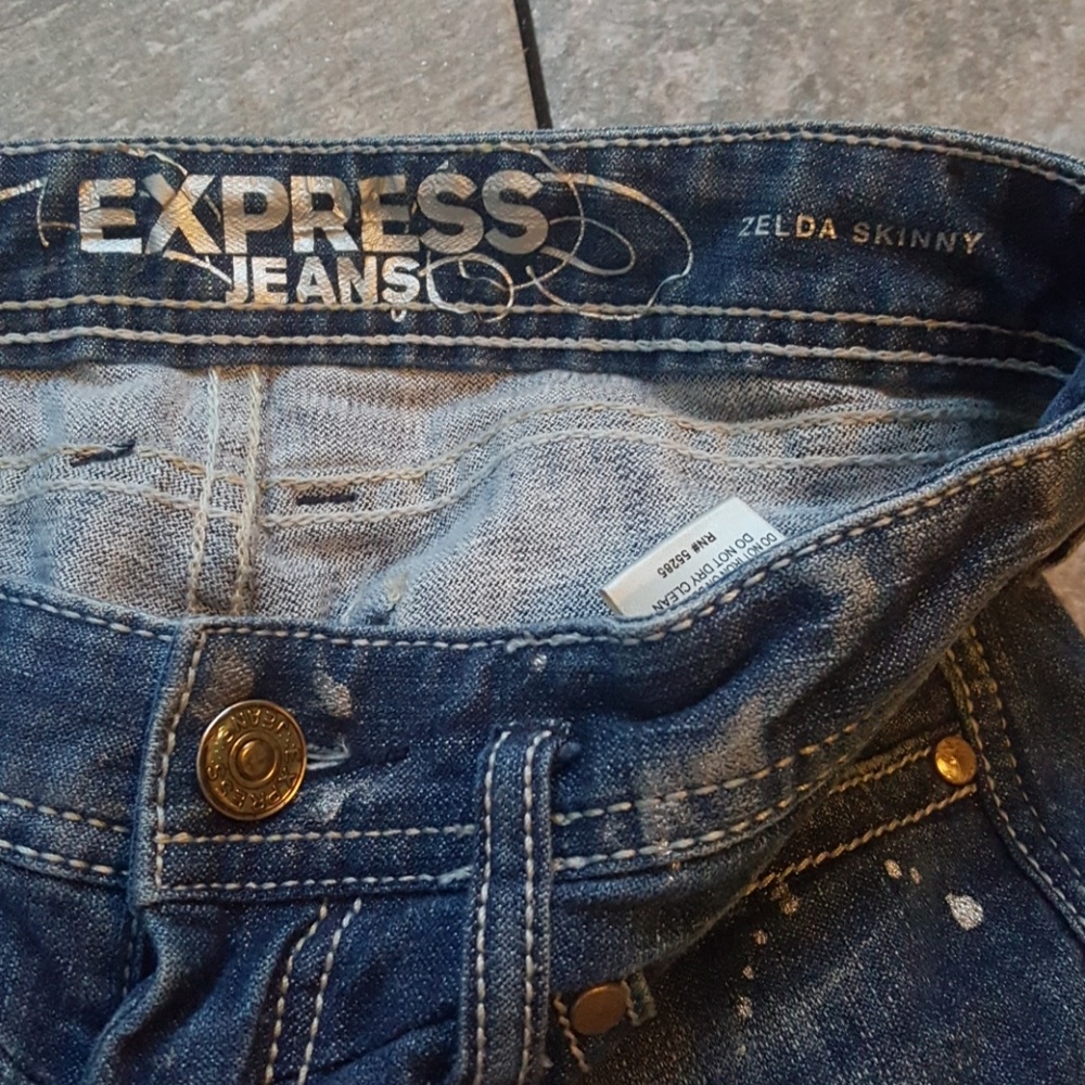 Distressed Express Jeans with Glitter - Picture 7 of 8